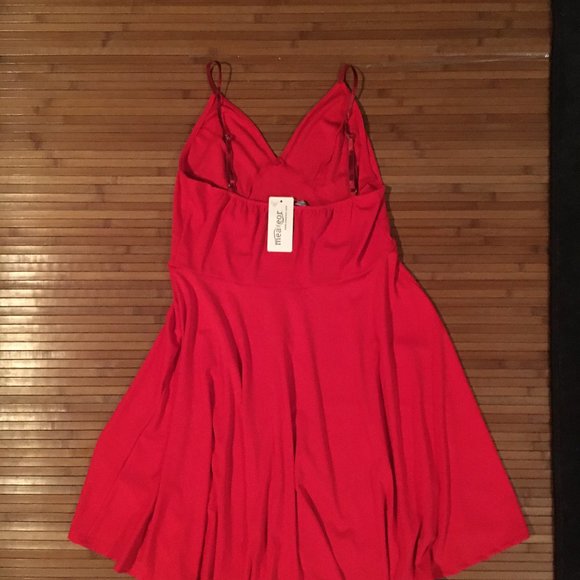 Little Red Dress Flare satin straps L - Picture 2 of 6